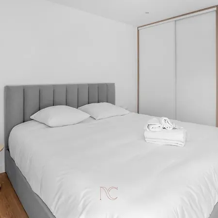 Disneyland-paris 7 Pers, Netflix, Wifi, 2 Parking Chessy (Seine-et-Marne)